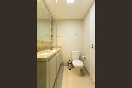 Apartamento à venda com 136m², 3 quartos e 2 vagasBanheiro da Suíte 3