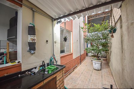 Apartamento para alugar com 90m², 2 quartos e 1 vagaQuintal