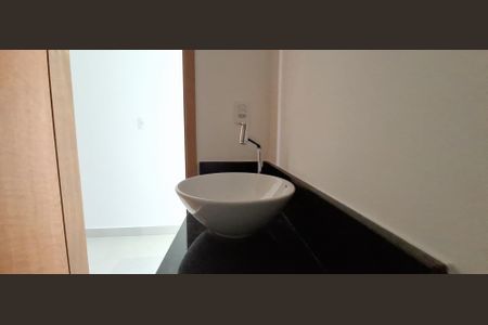 Apartamento à venda com 59m², 2 quartos e 1 vaga Apartamento à venda com 59m², 2 quartos e 1 vagaBanheiro