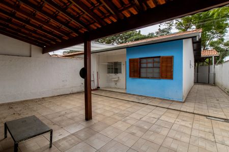 Casa de condomínio para alugar com 55m², 2 quartos e 2 vagas Casa de condomínio para alugar com 55m², 2 quartos e 2 vagasQuintal