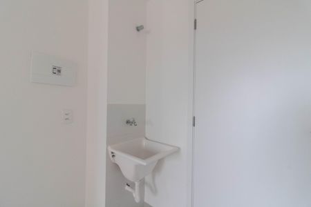 Apartamento à venda com 32m², 2 quartos e sem vaga Apartamento à venda com 32m², 2 quartos e sem vagaArea de Serviço