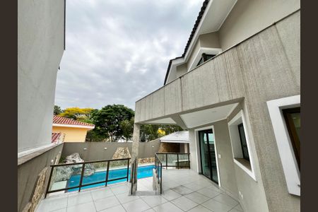 Casa à venda com 465m², 4 quartos e 7 vagasÁrea externa