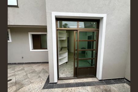 Casa à venda com 465m², 4 quartos e 7 vagasÁrea externa