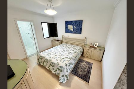 Casa à venda com 465m², 4 quartos e 7 vagasQuarto Suíte 3