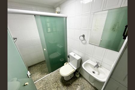 Casa à venda com 465m², 4 quartos e 7 vagasSaúna Banheiro