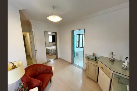 Casa à venda com 465m², 4 quartos e 7 vagasCloset da suíte 3