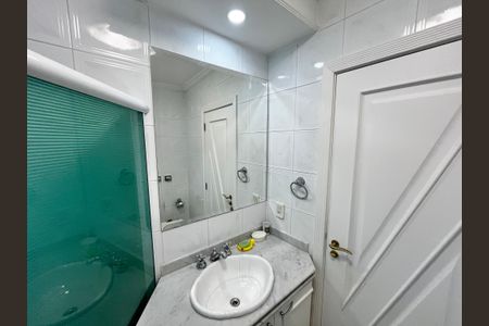 Casa à venda com 465m², 4 quartos e 7 vagasBanheiro da Suíte