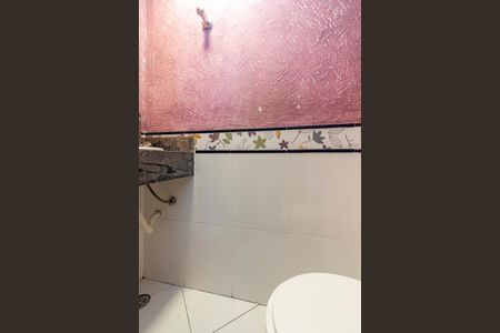 Casa à venda com 167m², 4 quartos e 4 vagas Casa à venda com 167m², 4 quartos e 4 vagasLavabo