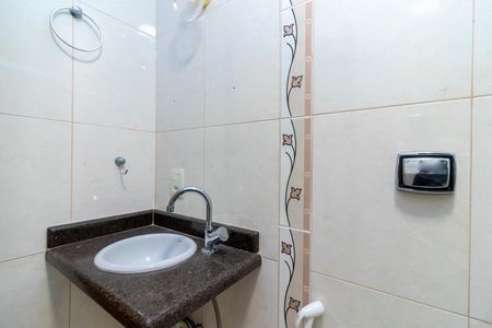 Casa à venda com 167m², 4 quartos e 4 vagas Casa à venda com 167m², 4 quartos e 4 vagasBanheiro da Suíte 2