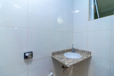 Casa à venda com 167m², 4 quartos e 4 vagas Casa à venda com 167m², 4 quartos e 4 vagasBanheiro de Serviço