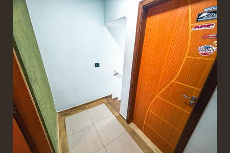 Casa à venda com 98m², 2 quartos e 1 vaga