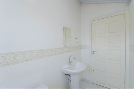 Casa à venda com 380m², 3 quartos e 3 vagas Casa à venda com 380m², 3 quartos e 3 vagasCobertura banheiro