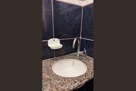 Casa à venda com 320m², 5 quartos e 3 vagas Casa à venda com 320m², 5 quartos e 3 vagasLavabo