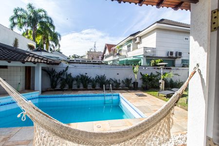 Apartamento à venda com 390m², 4 quartos e 6 vagas Apartamento à venda com 390m², 4 quartos e 6 vagasVista da Suíte 1