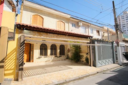 Casa à venda com 150m², 3 quartos e 2 vagasFachada