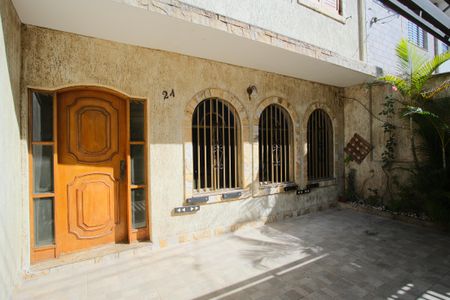 Casa à venda com 150m², 3 quartos e 2 vagasGaragem