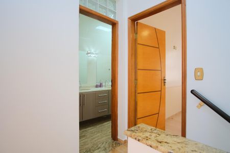 Casa à venda com 150m², 3 quartos e 2 vagasHall dos Quartos