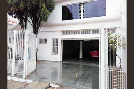 Casa à venda com 260m², 3 quartos e 5 vagas