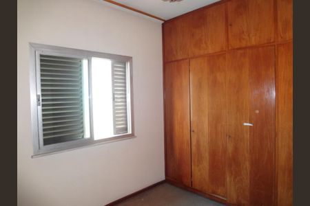Casa à venda com 228m², 3 quartos e 5 vagas