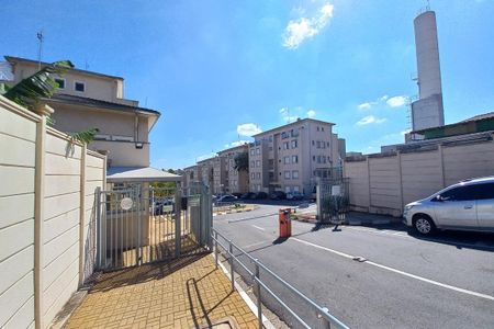Apartamento à venda com 52m², 2 quartos e 1 vaga Apartamento à venda com 52m², 2 quartos e 1 vagaFachada e Portaria