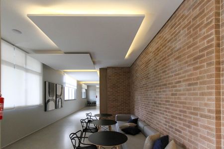 Apartamento à venda com 64m², 2 quartos e 1 vaga Apartamento à venda com 64m², 2 quartos e 1 vagaÁrea comum - Salão de festas 02