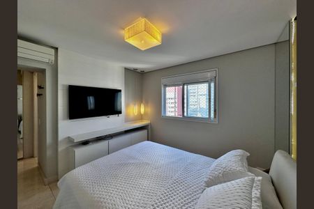Apartamento à venda com 145m², 3 quartos e 2 vagas Apartamento à venda com 145m², 3 quartos e 2 vagasSuíte 3