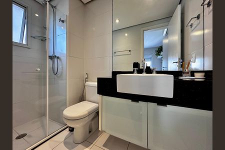 Apartamento à venda com 145m², 3 quartos e 2 vagas Apartamento à venda com 145m², 3 quartos e 2 vagasBanheiro Suíte 1