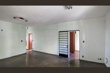 Casa à venda com 350m², 7 quartos e 4 vagasSala 2