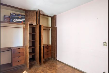 Casa à venda com 350m², 7 quartos e 4 vagasQuarto 3