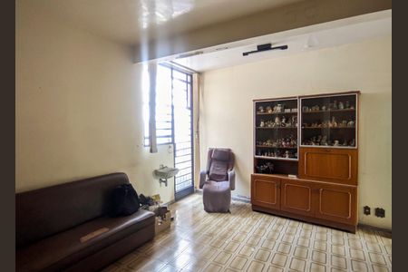 Casa à venda com 350m², 7 quartos e 4 vagasSala de TV