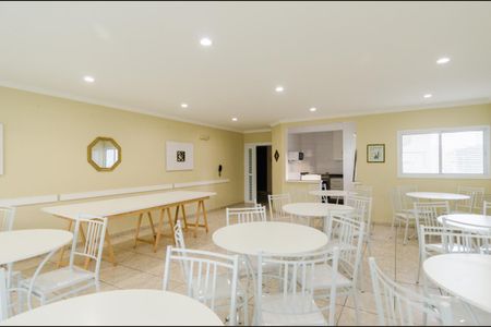 Apartamento à venda com 82m², 3 quartos e 2 vagas Apartamento à venda com 82m², 3 quartos e 2 vagasÁrea comum - Salão de festas