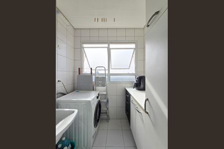 Apartamento à venda com 68m², 3 quartos e 1 vagaÁrea de Serviço