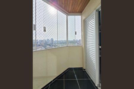 Apartamento à venda com 68m², 3 quartos e 1 vagaSacada