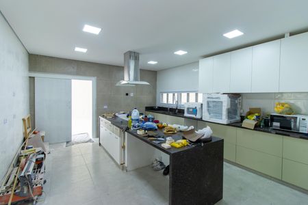 Casa de condomínio para alugar com 585m², 5 quartos e 6 vagas Casa de condomínio para alugar com 585m², 5 quartos e 6 vagasCozinha