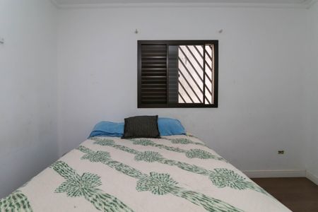 Casa à venda com 180m², 3 quartos e 2 vagas Casa à venda com 180m², 3 quartos e 2 vagasQuarto 1