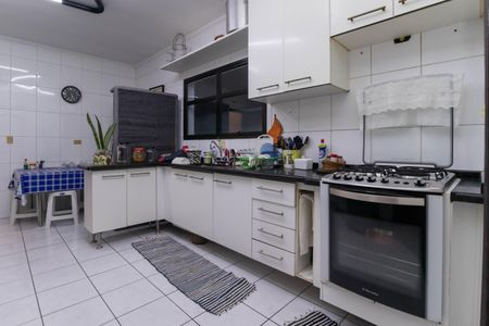 Casa à venda com 180m², 3 quartos e 2 vagas Casa à venda com 180m², 3 quartos e 2 vagasCozinha