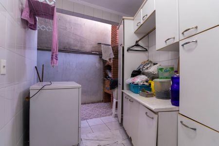 Casa à venda com 180m², 3 quartos e 2 vagas Casa à venda com 180m², 3 quartos e 2 vagasÁrea de Serviço