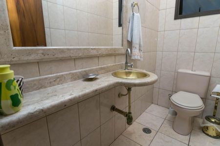Casa à venda com 180m², 3 quartos e 2 vagas Casa à venda com 180m², 3 quartos e 2 vagasLavabo da Sala
