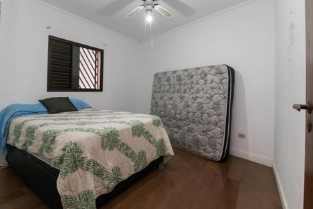 Casa à venda com 180m², 3 quartos e 2 vagas Casa à venda com 180m², 3 quartos e 2 vagasQuarto 1