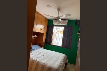 Casa à venda com 220m², 3 quartos e 2 vagas
