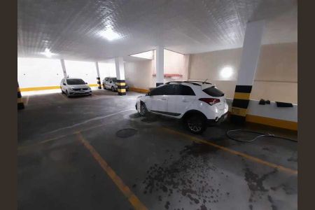 Apartamento à venda com 75m², 2 quartos e 1 vaga