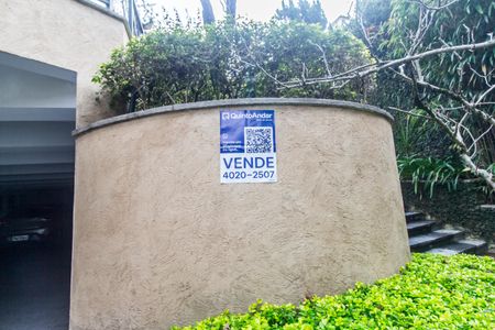 Casa à venda com 790m², 4 quartos e 6 vagasPlaca