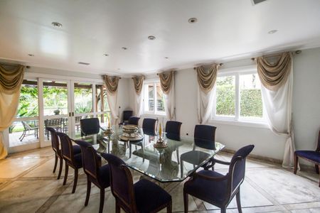 Casa à venda com 790m², 4 quartos e 6 vagasSala de Jantar