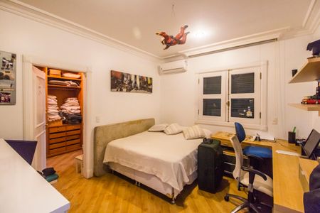 Casa à venda com 790m², 4 quartos e 6 vagasSuíte 4