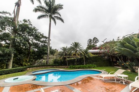 Casa à venda com 790m², 4 quartos e 6 vagasPiscina