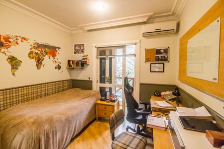 Casa à venda com 790m², 4 quartos e 6 vagasSuíte 2