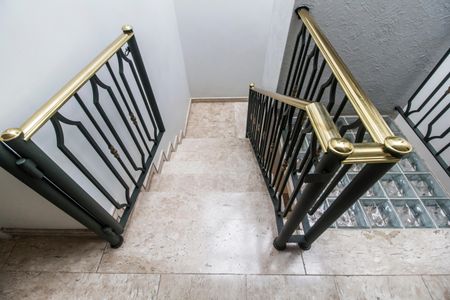 Casa à venda com 790m², 4 quartos e 6 vagasEscada