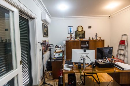 Casa à venda com 790m², 4 quartos e 6 vagasEscritório