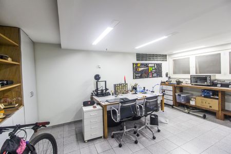 Casa à venda com 790m², 4 quartos e 6 vagasOficina