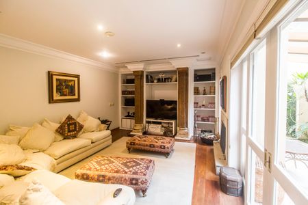 Casa à venda com 790m², 4 quartos e 6 vagasSala de TV